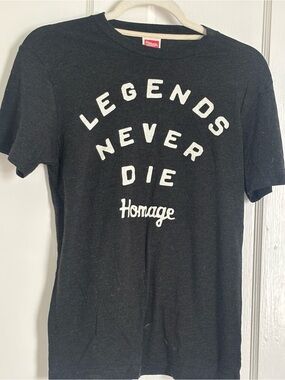 HOMAGE Black Short-Sleeve 'Legends Never Die' Graphic Tee